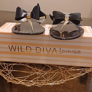 Wild Diva Lounge Style# JOANIE-41 Sandal Color:Black Sizes: 6 & 7